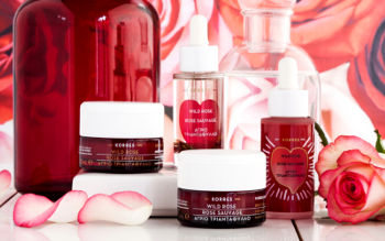 Korres Wild Rose kosmetyki rozświetlające
