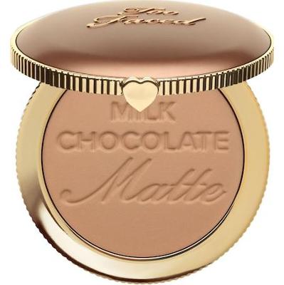 Too Faced - Chocolate Soleil Matte Bronzer - Matowy Bronzer Z Ekstraktem Z Kakao - Milk Chocolate 8 g - Dla Kobiet