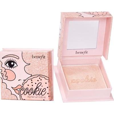 Benefit Cosmetics - Cookie - Rozświetlacz Do Policzków W Kolorze Złotoperłowym - Box O' Powder Cookie - Dla Kobiet