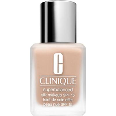 Clinique Superbalanced™ Makeup jedwabisty delikatny podkład odcień CN 13.5 Petal 30 ml