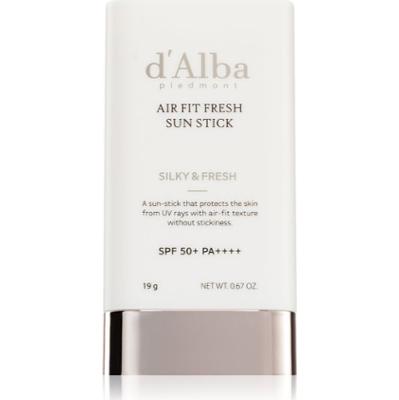 d'Alba Air Fit Fresh Sun Stick krem do opalania w sztyfcie o działaniu uspokajającym SPF 50+ 19 g