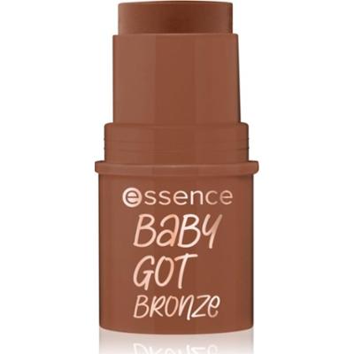essence baby got bronze pudrowy bronzer w sztyfcie odcień 40 Hazelnut Hug 5.5 g