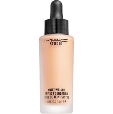 MAC Cosmetics Studio Waterweight SPF 30 Foundation lekki podkład nawilżający SPF 30 odcień NC 35 30 ml