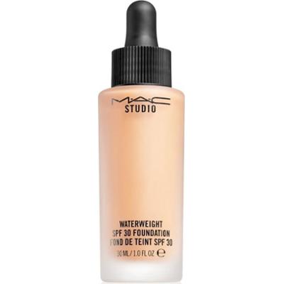 MAC Cosmetics Studio Waterweight SPF 30 Foundation lekki podkład nawilżający SPF 30 odcień NC 30 30 ml