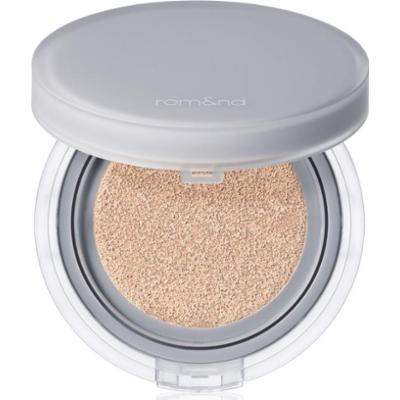 rom&nd Nu Zero Cushion lekki ochronny podkład w gąbeczce z efektem rozświetlającym odcień 02 Pure 21 15 g