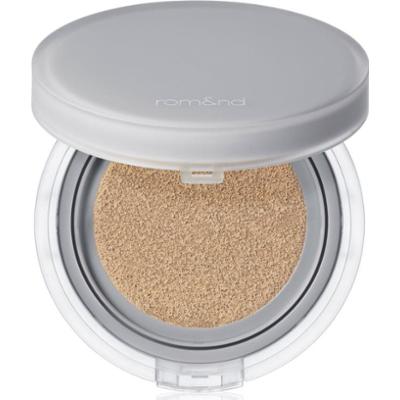 rom&nd Nu Zero Cushion lekki ochronny podkład w gąbeczce z efektem rozświetlającym odcień 04 Beige 23 15 g