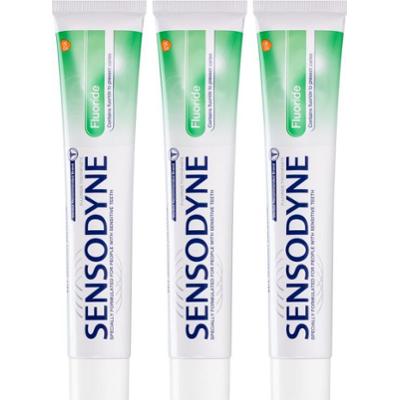Sensodyne Fluoride pasta do zębów dla wrażliwych zębów 3x75 ml