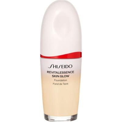 Shiseido Revitalessence Skin Glow Foundation lekki podkład z rozświetlającym efektem SPF 30 odcień Alabaster 30 ml