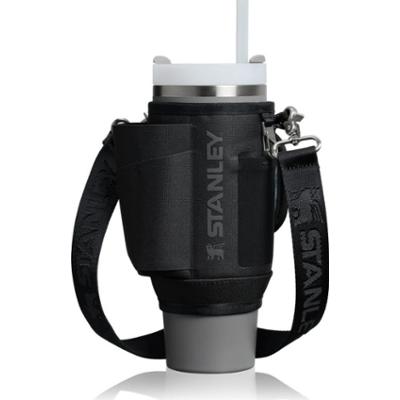 Stanley The All Day Quencher Carry-All futerał na kubek 890 ml Black 1 szt.