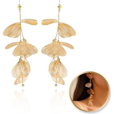 Kolczyki Wiszące tiulowe złote efektowne kwiaty K1678