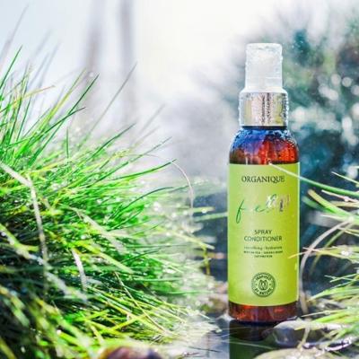 Wygładzająca odżywka do włosów w sprayu Feel Up 125 ml