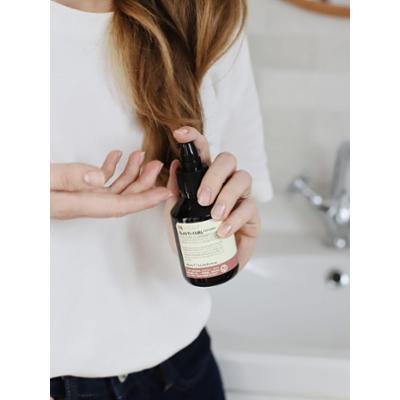 Nabłyszczające serum olejowe do włosów kręconych INSIGHT 100 ml