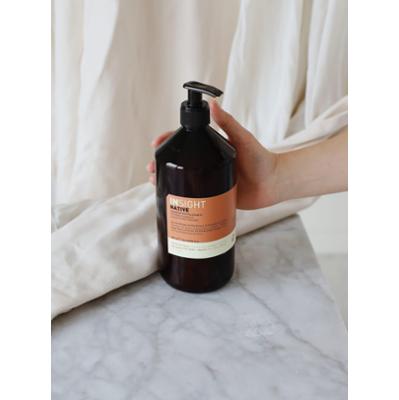 Szampon rewitalizujący do włosów farbowanych, INSIGHT Native 900ml