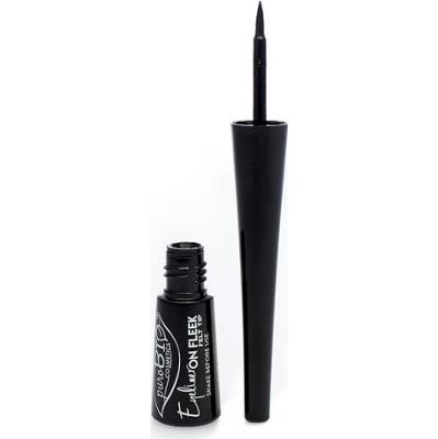 Eyeliner On Fleek pisak