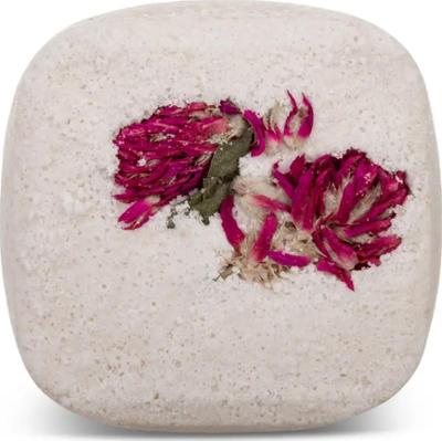 Kostka do kąpieli o zapachu kwiatu wiśni z różową koniczyną