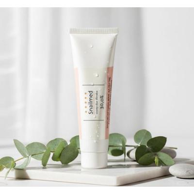 Odbudowująca Maść do płytki paznokcia i skórek z naturalnym śluzem ślimaka, mocznikiem, olejkiem rycynowym i woskiem pszczelim, 30ml