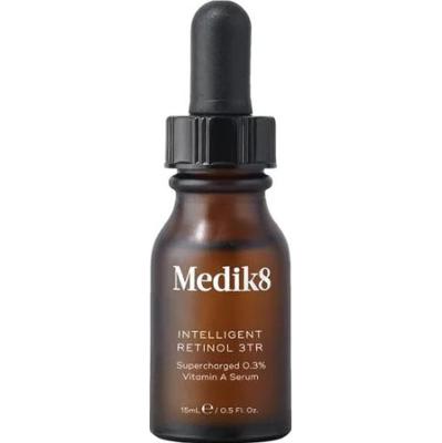 Medik8 Intelligent Retinol 3TR Przeciwstarzeniowe serum do twarzy z witaminą A 0,3% 15 ml