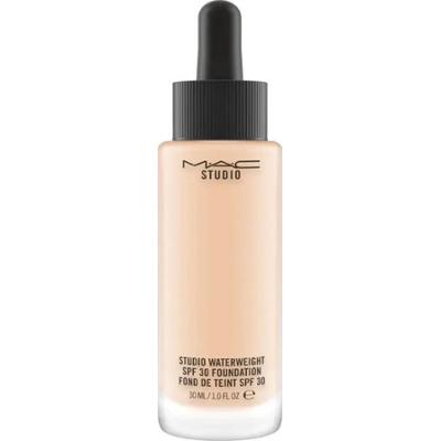 MAC Podkład nawilżający SPF30 - NC15