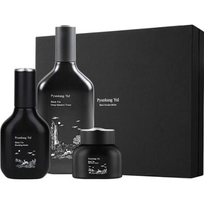 Pyunkang Yul - Black Tea Line Gift Set (tonik, serum i krem) - zestaw prezentowy o działaniu ujędrniającym