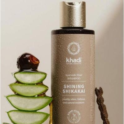 Nabłyszczający szampon do włosów Khadi – Shikakai