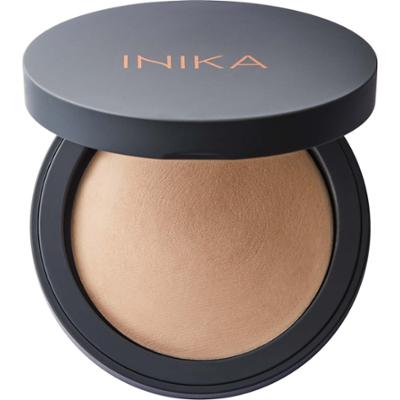 Inika Organic Baked Mineral Foundation - podkład do twarzy Strength