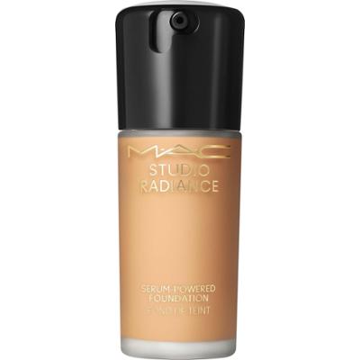 MAC Cosmetics Studio Radiance Serum-Powered Foundation Nc42