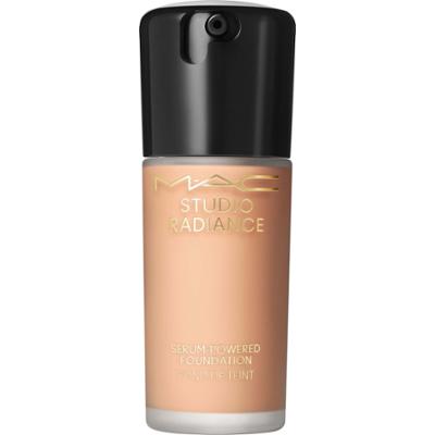 MAC Cosmetics Studio Radiance Serum-Powered Foundation Nw25