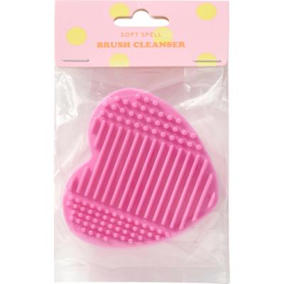 Soft Spell Brush Cleanser – Heart-Shaped Cleaning Pad