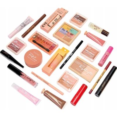Technic Cosmetic Countdown Kalendarz Adwentowy z 24 Kosmetykami Dla Kobiety