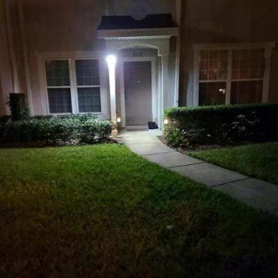 Lampa Solarna Halogenowa z Czujnikiem Ruchu Zmierzchu Zewnętrzna Ogrodowa LU17