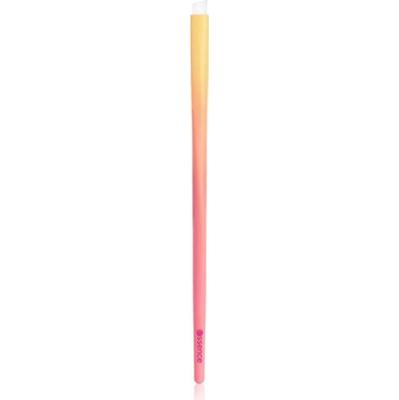 essence BRUSH IT LIKE IT'S ART pędzel do eyelinera i cieni do powiek ścięty 01 Just Wing It Like It's Art