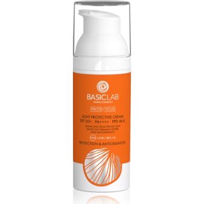 BasicLab Dermokosmetyki Protecticus lekki krem ochronny do twarzy SPF 50+ 50 ml