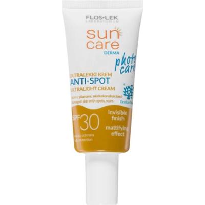 FlosLek Laboratorium Ochrona przeciwsłoneczna Derma Photo Care lekki krem ochronny do twarzy do skóry z niedoskonałościami SPF 30 30 ml