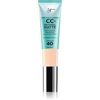 IT Cosmetics Your Skin But Better CC+ Cream Natural Matte Podkład matujący SPF 40 dla kobiet Jasny Beż 32 ml