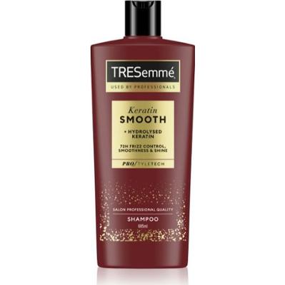 TRESemmé Keratin Smooth Szampon wygładzający do włosów niesfornych i kręconych 685ml