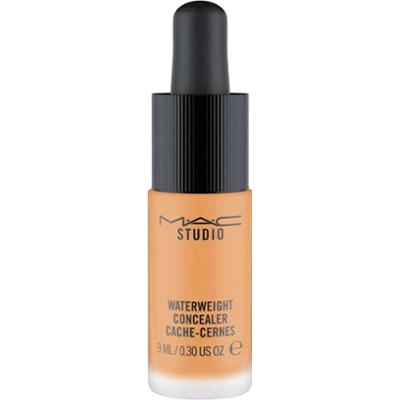 MAC Studio Waterweight Płynny Korektor NC45 9 ml