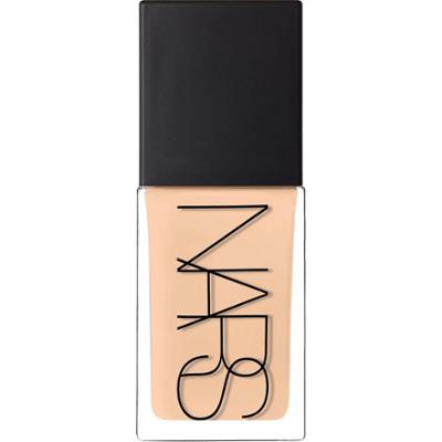 Podkład rozświetlający Nars Odbicie światła dla wyglądu naturale kolor VALLAURIS 30 ml