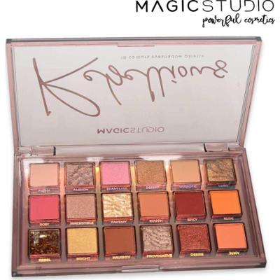 Zbuntowana paleta cieni do powiek Magic Studio