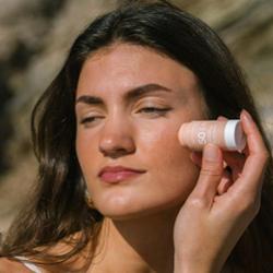 Krem z filtrem w sztyfcie SPF50+ Beige, 12 g