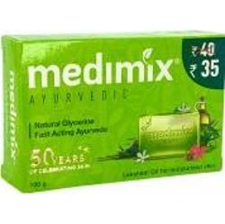 Mydełko Nawilżające z olejkiem Lakshadi Do Skóry Suchej 125 g Medimix Transparent