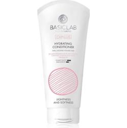 BasicLab Dermocosmetics Capillus lekka odżywka o działaniu nawilżającym 100 ml