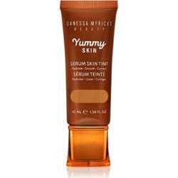 Danessa Myricks Beauty Yummy Skin Serum Skin Tint nawilżający podkład z efektem wygładzającym odcień 10 - Tan Skin with Neutral Olive Undertones 45 ml