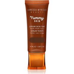 Danessa Myricks Beauty Yummy Skin Serum Skin Tint nawilżający podkład z efektem wygładzającym odcień 15 - Deep with Neutral Undertones 45 ml