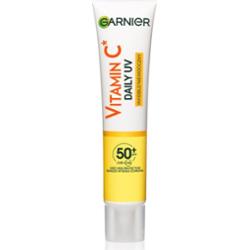 Garnier Skin Naturals Vitamin C Niewidoczny fluid rozświetlający SPF 50+ 40 ml