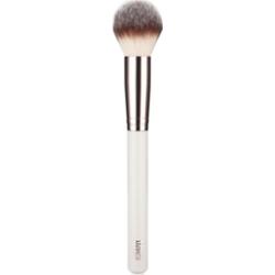 MUA Makeup Academy Brushes Finishing pędzel owalny do pudru 1 szt.