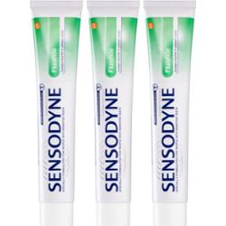 Sensodyne Fluoride pasta do zębów dla wrażliwych zębów 3x75 ml