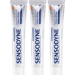 Sensodyne Extra Whitening wybielająca pasta do zębów z fluorem dla wrażliwych zębów 3x75 ml