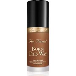 Too Faced Born This Way Original Foundation podkład nawilżający odcień Chai 30 ml