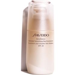 Shiseido Benefiance EMULSJA WYGŁADZAJĄCA ZMARSZCZKI NA DZIEŃ Z SPF30 Kremy do twarzy 75 ml