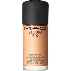 MAC Studio Fix Fluid SPF 15 Matte / Mini MAC Podkłady 15 ml NC18